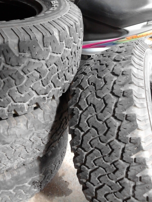 265/70R16 BF Goodrich All Terrain T/A ชุด 4 เส้น ปี 2012 ( MADE IN U.S.A.) TEL.081-427-3941 265/70R16 BF Goodrich All Terrain T/A ชุด 4 เส้น ปี 2012 ( MADE IN U.S.A.) TEL.081-427-3941