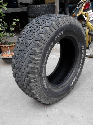 265/70R16 BF Goodrich All Terrain T/A ชุด 4 เส้น ปี 2012 ( MADE IN U.S.A.) TEL.081-427-3941 265/70R16 BF Goodrich All Terrain T/A ชุด 4 เส้น ปี 2012 ( MADE IN U.S.A.) TEL.081-427-3941
