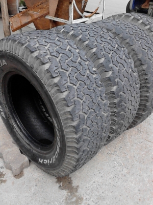 265/70R16 BF Goodrich All Terrain T/A ชุด 4 เส้น ปี 2012 ( MADE IN U.S.A.) TEL.081-427-3941 265/70R16 BF Goodrich All Terrain T/A ชุด 4 เส้น ปี 2012 ( MADE IN U.S.A.) TEL.081-427-3941