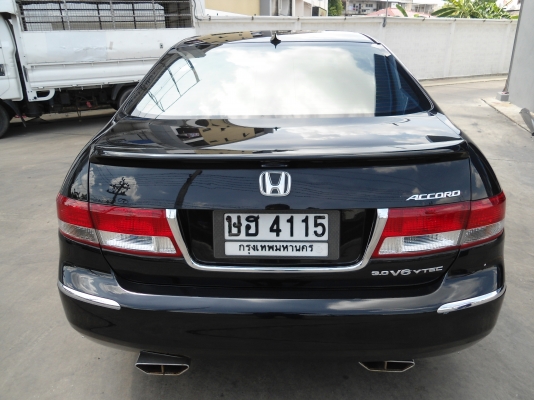 HONDA - ACCORD - 3.0 V6 i-VTEC AT ปี2005 สีดำ เกียร์อัตโนมัติ เครื่องเบนซิน 3000cc HONDA - ACCORD - 3.0 V6 i-VTEC AT ปี2005 สีดำ เกียร์อัตโนมัติ เครื่องเบนซิน 3000cc