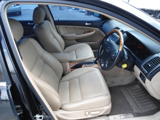 HONDA - ACCORD - 3.0 V6 i-VTEC AT ปี2005 สีดำ เกียร์อัตโนมัติ เครื่องเบนซิน 3000cc HONDA - ACCORD - 3.0 V6 i-VTEC AT ปี2005 สีดำ เกียร์อัตโนมัติ เครื่องเบนซิน 3000cc