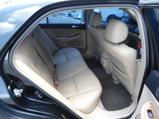 HONDA - ACCORD - 3.0 V6 i-VTEC AT ปี2005 สีดำ เกียร์อัตโนมัติ เครื่องเบนซิน 3000cc HONDA - ACCORD - 3.0 V6 i-VTEC AT ปี2005 สีดำ เกียร์อัตโนมัติ เครื่องเบนซิน 3000cc