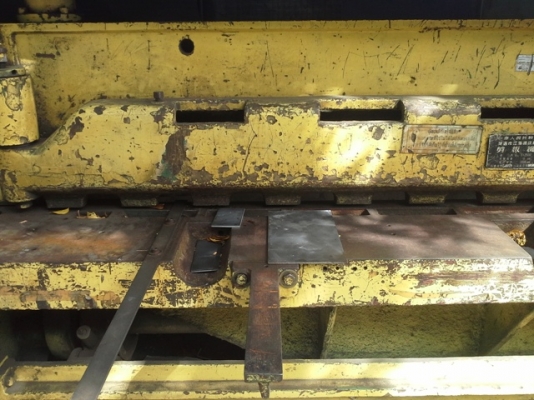 ขายเครื่องตัดเหล็กแผ่นหนา 6มม.