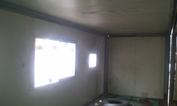 ขายด่วน!!ตู้สำนักงาน 2 ตู้ต่อกัน  พร้อมแอร์ 1  ตัว