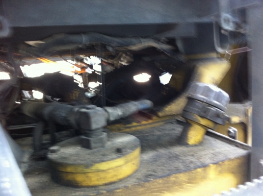 ขายรถตักล้อยาง KOMATSU WA-180-3 รถใช้งานอยู่ ราคา 700000 ต่อรอง สนใจโทร