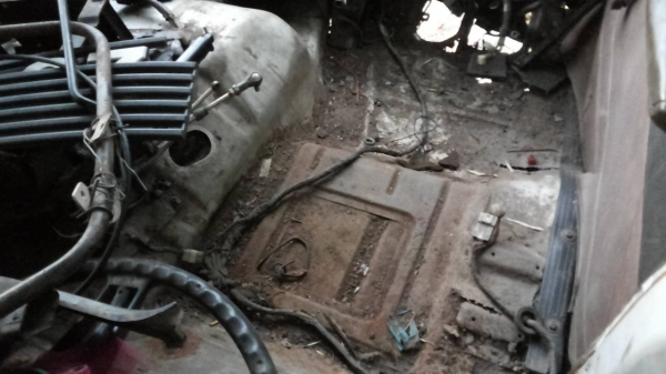 ***ขายแล้วครับขอบคุณ Truck2hand ขายหัวเก๋ง 6ล้อ ISUZU ROCKRY สภาพดี อุปกรณ์ขาดนิดๆหน่อย แผงหน้า ขาดีด สายเกียร์ มีครบ หัวเท่ากับ10ล้อ เก็บอีกนิดหน่อยสวยเลย ขายตามสภาพ ราคาต่อรองได้นิดหน่อยเด้อ พี่น้องครับ