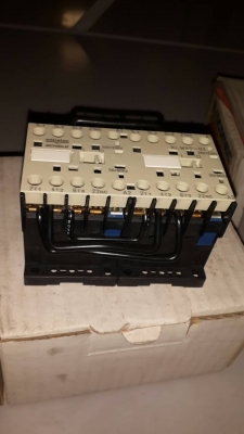 ขายอุปกรณ์ไฟฟ้าจำนวนมากของใหม่ราคาถูก