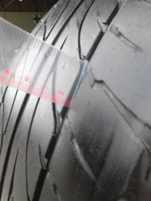 225/45R18 DUNLOP SP SPORT LM703 มี 2 เส้น ( ไม่มีปะ ) TEL.081-427-3941 225/45R18 DUNLOP SP SPORT LM703 มี 2 เส้น ( ไม่มีปะ ) TEL.081-427-3941