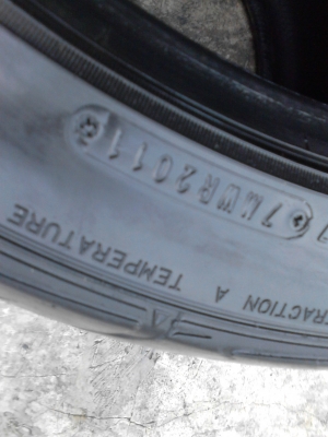 225/45R18 DUNLOP SP SPORT LM703 มี 2 เส้น ( ไม่มีปะ ) TEL.081-427-3941 225/45R18 DUNLOP SP SPORT LM703 มี 2 เส้น ( ไม่มีปะ ) TEL.081-427-3941