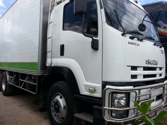 รถอีซูซุ 10 ล้อ ตู้เย็น 300 แรงม้า ปี 52   สนใจติดต่อ 081 - 6079515