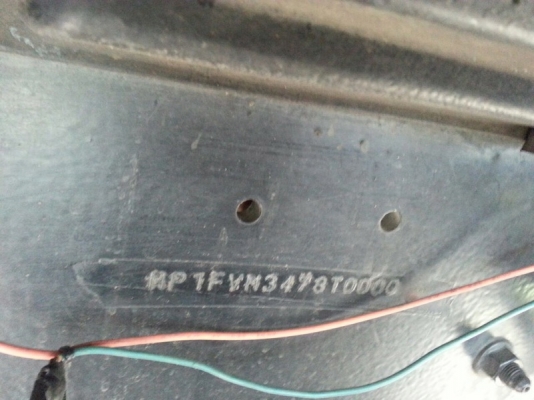 รถอีซูซุ 10 ล้อ ตู้เย็น 300 แรงม้า ปี 52   สนใจติดต่อ 081 - 6079515