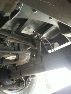 รถอีซูซุ 10 ล้อ ตู้เย็น 300 แรงม้า ปี 52   สนใจติดต่อ 081 - 6079515