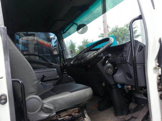 รถอีซูซุ 10 ล้อ ตู้เย็น 300 แรงม้า ปี 52   สนใจติดต่อ 081 - 6079515