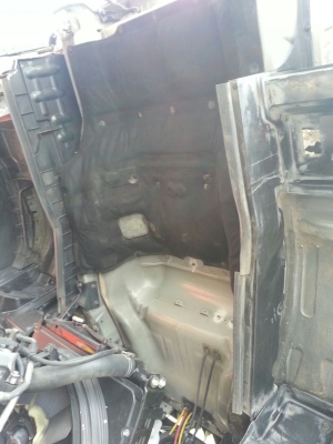 รถอีซูซุ 10 ล้อ ตู้เย็น 300 แรงม้า ปี 52   สนใจติดต่อ 081 - 6079515