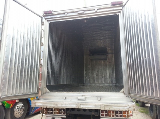 รถอีซูซุ 10 ล้อ ตู้เย็น 300 แรงม้า ปี 52   สนใจติดต่อ 081 - 6079515