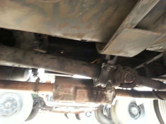 รถอีซูซุ 10 ล้อ ตู้เย็น 300 แรงม้า ปี 52   สนใจติดต่อ 081 - 6079515