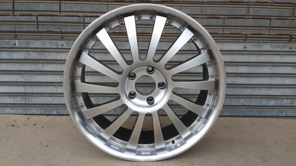 ขอบ 20 5รู114 กว้าง 8.5 ออฟ45 ใส่ได้ทั้งเก๋งและกระบะ