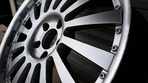 ขอบ 20 5รู114 กว้าง 8.5 ออฟ45 ใส่ได้ทั้งเก๋งและกระบะ