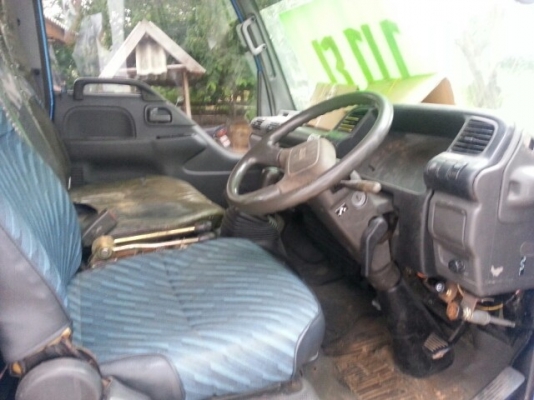 ขายดั้ม3คิว สภาพสวยพร้อมใช้งาน เครื่องดี แคชซีสวย กระบะดั้มมิเนียม ภายในสวย แอร์เย็น เฟืองท้ายใหญ่6น็อต เอกสารพร้อมโอน