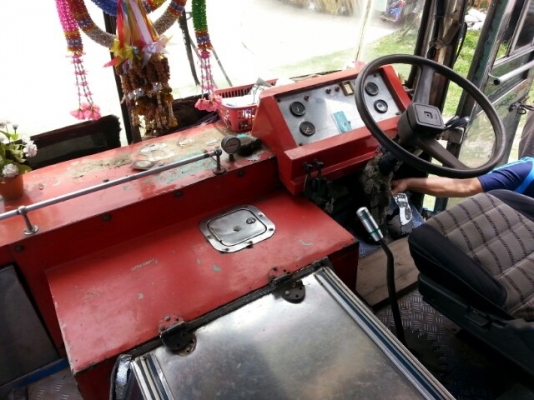 ขายรถบัส52ที่นั่ง 195แรง พ.เพาเวอร์ เบรกทิฟฟี่ เครื่องดี แคชซีสวย สภาพพร้อมใช้ เอกสารพร้อมโอน ขายรถบัส52ที่นั่ง 195แรง พ.เพาเวอร์ เบรกทิฟฟี่ เครื่องดี แคชซีสวย สภาพพร้อมใช้ เอกสารพร้อมโอน