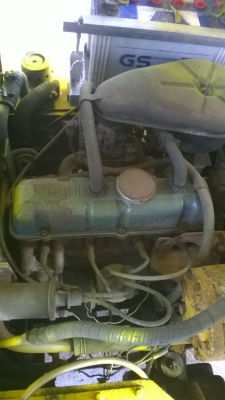 ขายฟอร์คลิฟต์ 1.5 ตัน เสาร์สูง 3 เมตรพร้อมใช้