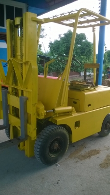 ขายฟอร์คลิฟต์ 1.5 ตัน เสาร์สูง 3 เมตรพร้อมใช้