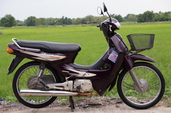 ขาย HONDA ดรีม 100 Exces สภาพเดิม เดิม เครื่องดีมาก แน่น เงียบ รถพร้อมใช้ ทะเบียนพร้อมโอน เอกสารครบ ภาษี พ ร บ 2557