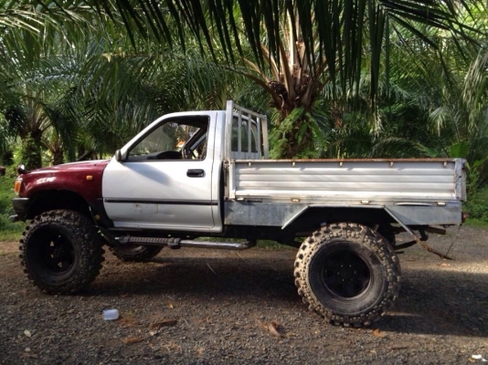 ขายกระบะ toyota คานแข็ง