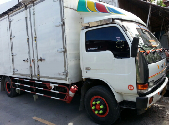 ขาย รถบรรทุก NISSAN UD