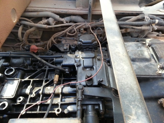 รถอีซูซุ 10 ล้อดั้ม  FXZ  270 แรงม้า. ปี 52  สนใจติดต่อ  081 - 6079515