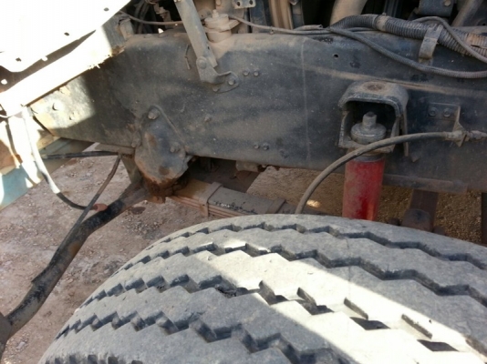 รถอีซูซุ 10 ล้อดั้ม  FXZ  270 แรงม้า. ปี 52  สนใจติดต่อ  081 - 6079515