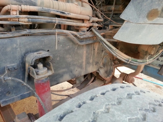 รถอีซูซุ 10 ล้อดั้ม  FXZ  270 แรงม้า. ปี 52  สนใจติดต่อ  081 - 6079515