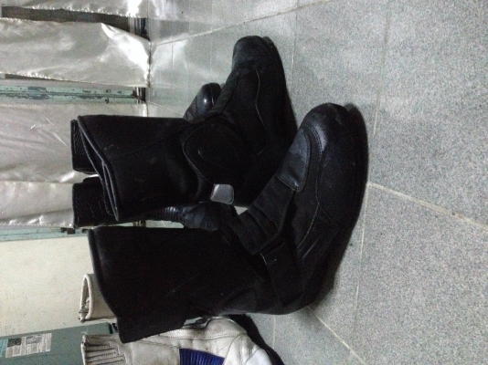 ขายรองเท้า ขับรถบิ๊กไปค์ ราคาถูก