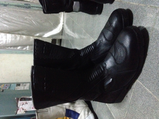ขายรองเท้า ขับรถบิ๊กไปค์ ราคาถูก