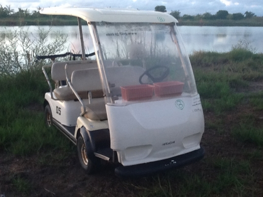 Golf car.   Hitachi