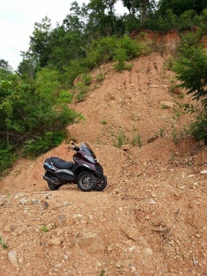 ขาย Piaggio MP3-250CC สามล้อ