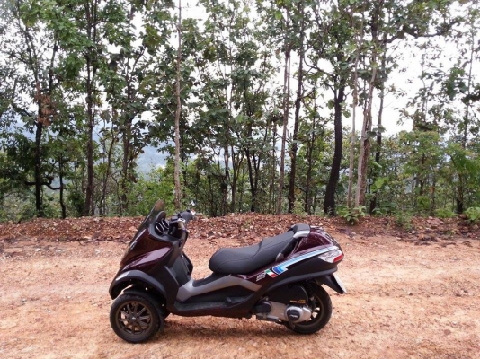 ขาย Piaggio MP3-250CC สามล้อ