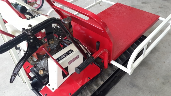 รถบรรทุกการเกษตรและก่อสร้าง