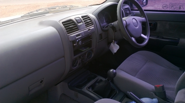 ดีแม็กฝากขาย รถปี49 ไฟฟ้า ไม่ติดแนนส์ พร้อมโอน ขายตามสภาพราคาเบาๆ โทร081-0745778