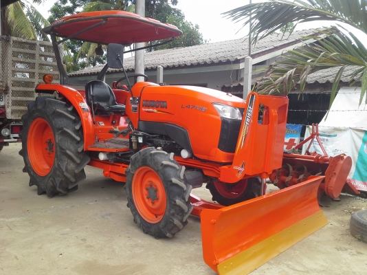 ขายแทรกเตอร์ L4708