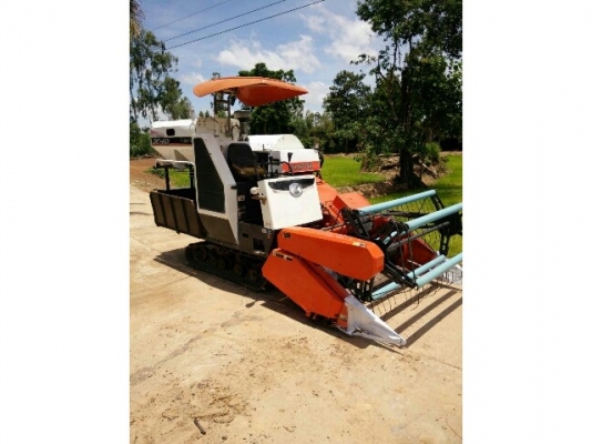 ขายรถเกี่ยวข้าว KUBOTA DC60 สภาพดีพร้อมใช้งาน ใช้งานน้อย 2,000ชม. สนใจโทร 090-8588220คุณนะ