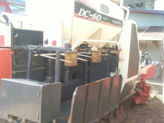 ขายรถเกี่ยวข้าว KUBOTA DC60 สภาพดีพร้อมใช้งาน ใช้งานน้อย เอกสารพร้อมโอน สนใจโทร 090-8588220คุณนะ ขายรถเกี่ยวข้าว KUBOTA DC60 สภาพดีพร้อมใช้งาน ใช้งานน้อย เอกสารพร้อมโอน สนใจโทร 090-8588220คุณนะ