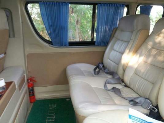 ขายรถตู้VIP ปี05 เครื่องดีเซล เครื่องดี ช่วงล่างแน่น สภาพสวยมากพร้อมใช้งาน เอกสารพร้อมโอน สนใจนัดดูรถล่วงหน้า1วัน รถใช้งานอยู่ครับ