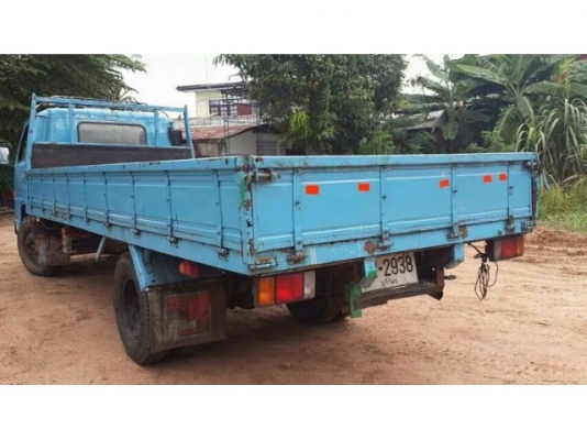 ขายISUZU NPR115แรง ยาว5เมตร เครื่องดี แคชซีสวย เกียร์สั้น ภายในสวย เอกสารพร้อมโอน