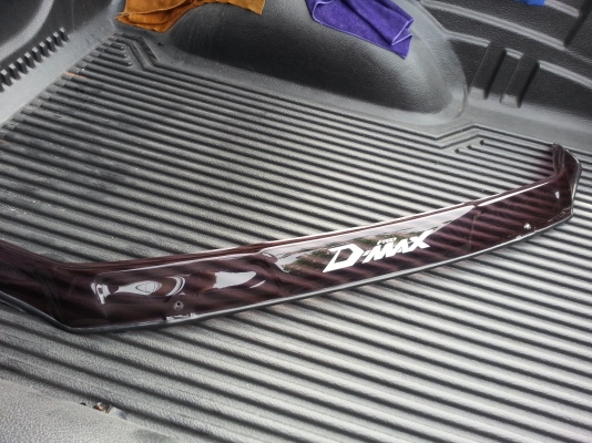 ขายคิ้วกันแมลงติดฝากระโปรงหน้ารถกระบะอีซูซุราคาถูก