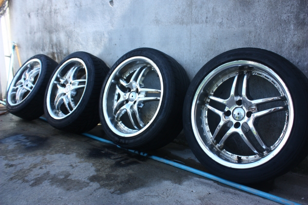 ขายล้อชุป เงาๆ สวยๆ ถูกๆ ขอบ 17 กว้าง 7 4/100