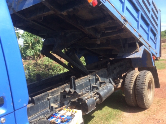 ขายISUZU NPR 115แรงแท้ (ดั๊ม)เกียรสั้น มี SLOW กลาง คานท้าย F ยางดี ครัทซีสวยๆแห้งๆ ขาย 430,000 บาท