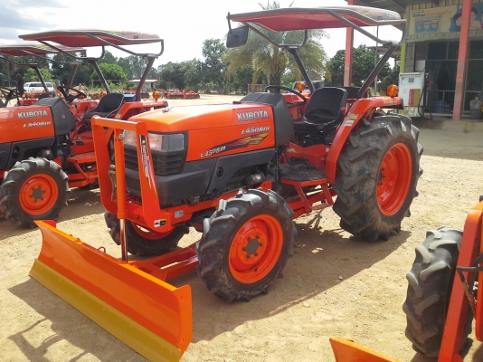 ขายแทรกเตอร์ L4508 DI