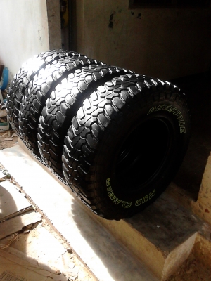 31X10.50R15 DEESTONE MUD CLAWER ปีใหม่ 2013 ขายชุด 4 เส้น TEL.081-427-3941 31X10.50R15 DEESTONE MUD CLAWER ปีใหม่ 2013 ขายชุด 4 เส้น TEL.081-427-3941