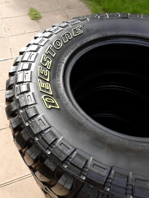 31X10.50R15 DEESTONE MUD CLAWER ปีใหม่ 2013 ขายชุด 4 เส้น TEL.081-427-3941 31X10.50R15 DEESTONE MUD CLAWER ปีใหม่ 2013 ขายชุด 4 เส้น TEL.081-427-3941